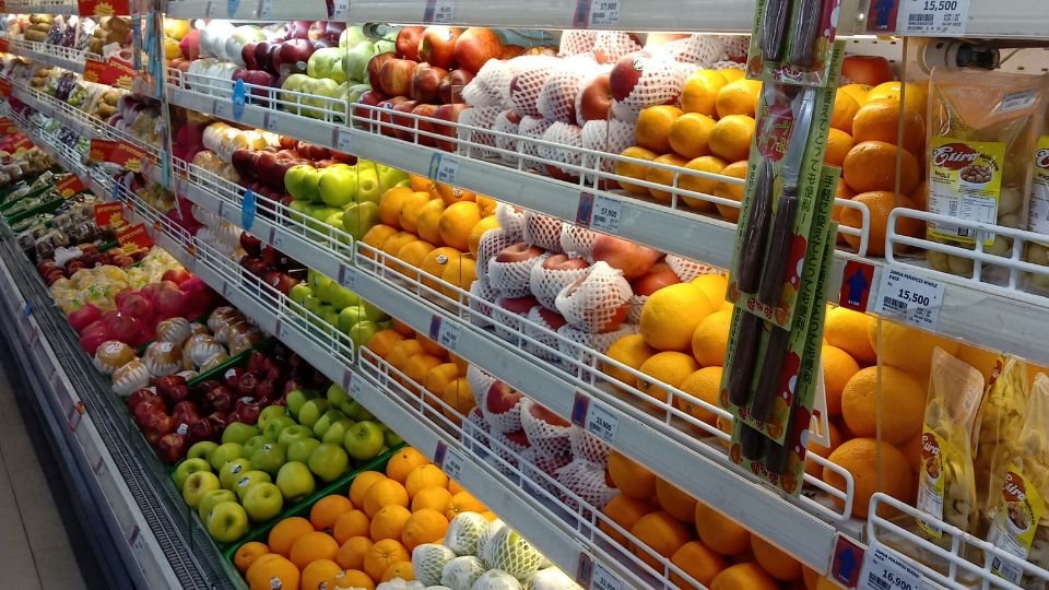 Adesivo Destrutível: fragmentação total — impossível remover e reutilizar